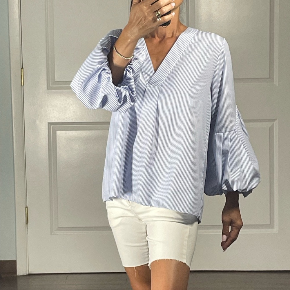 Oxford Sunday Split neck Trumpet sleeves top size L